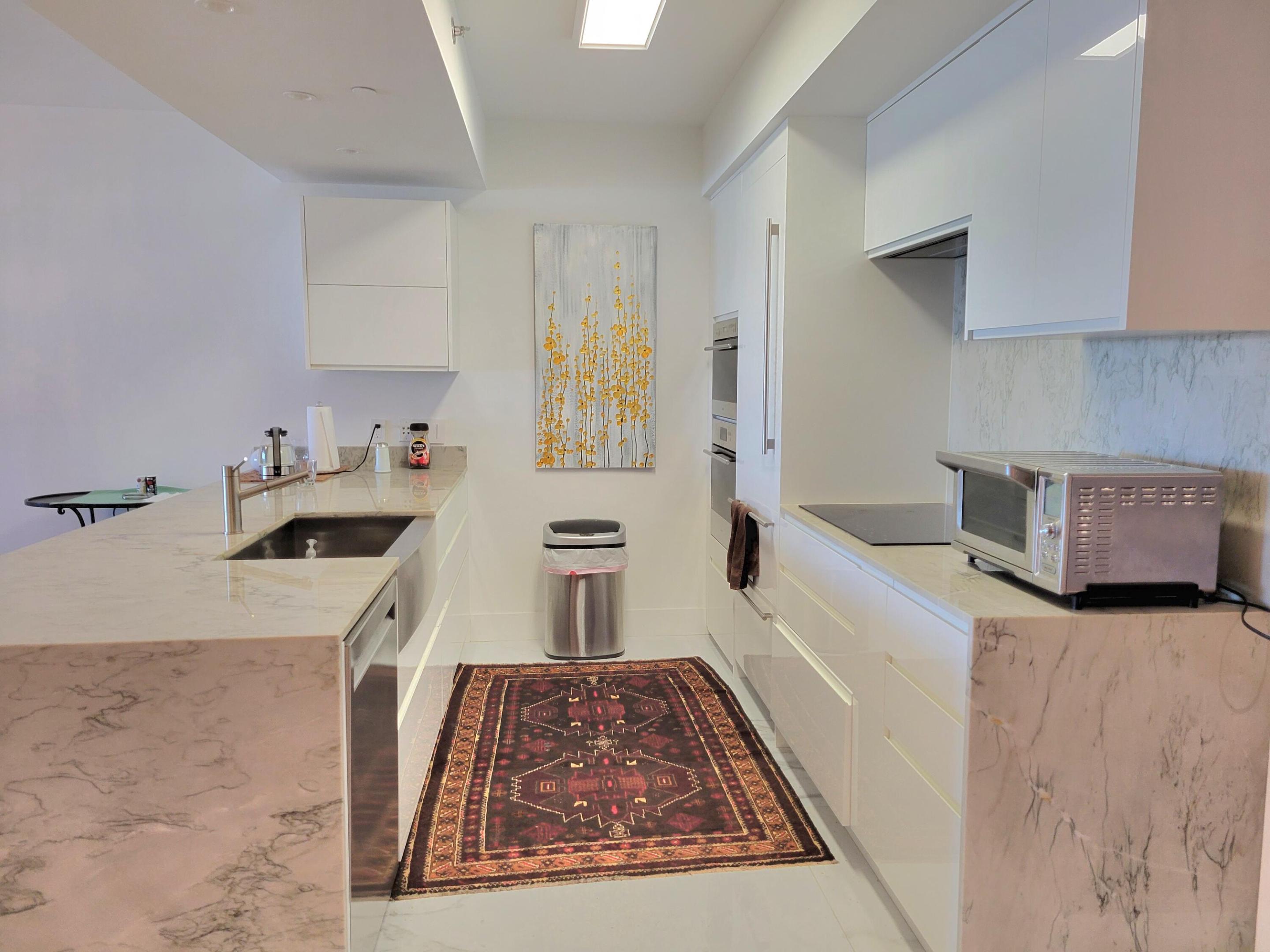 1830 S Ocean Drive 5111