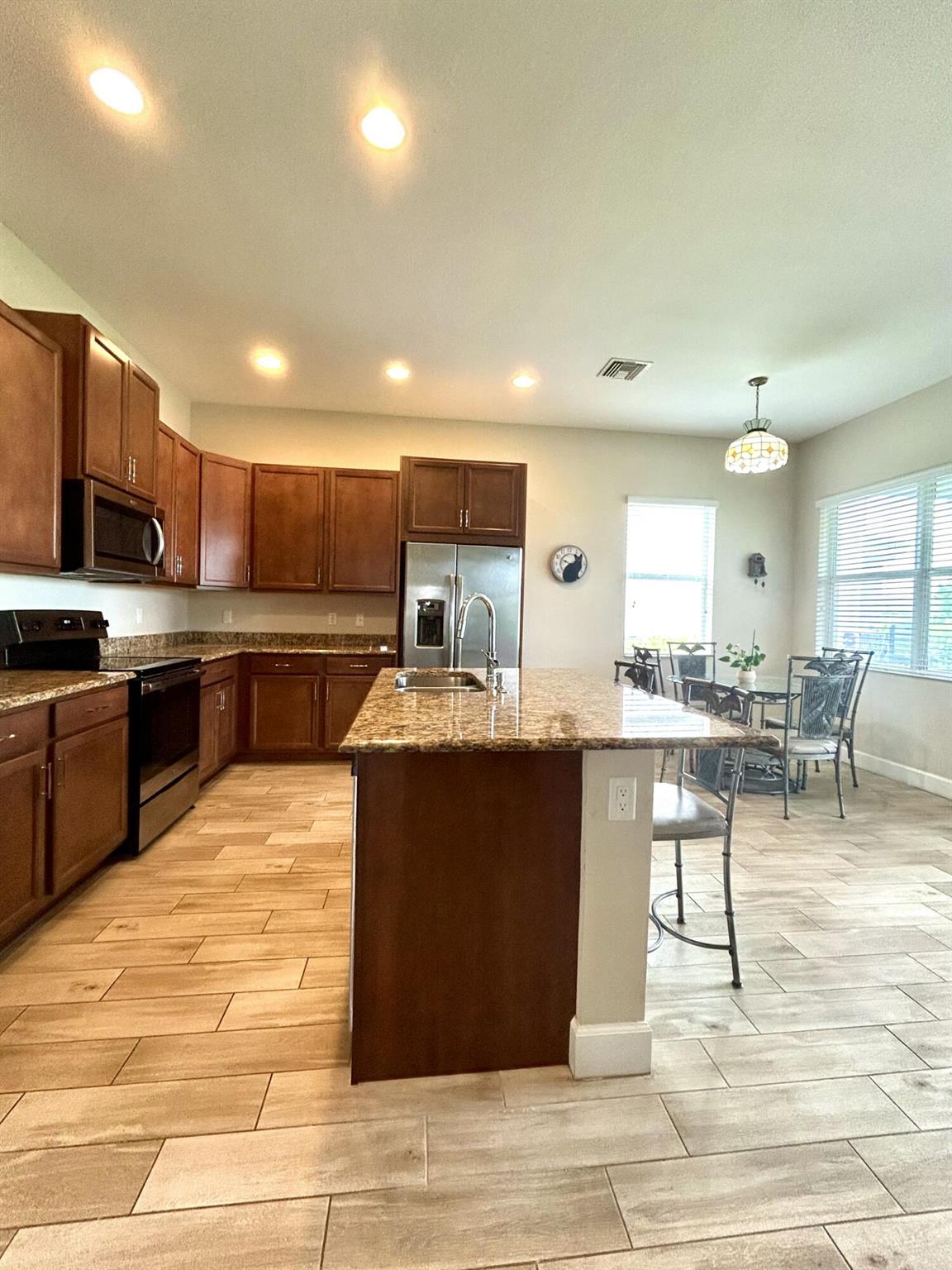 5921 Switchgrass Ln
