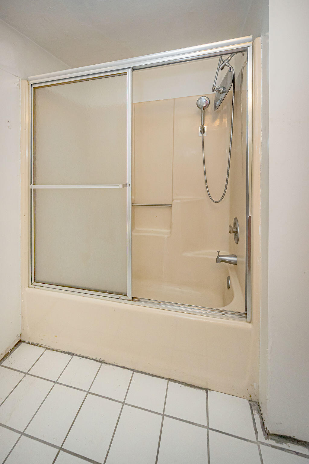 PALM BEACH TRACE CONDO - Residential