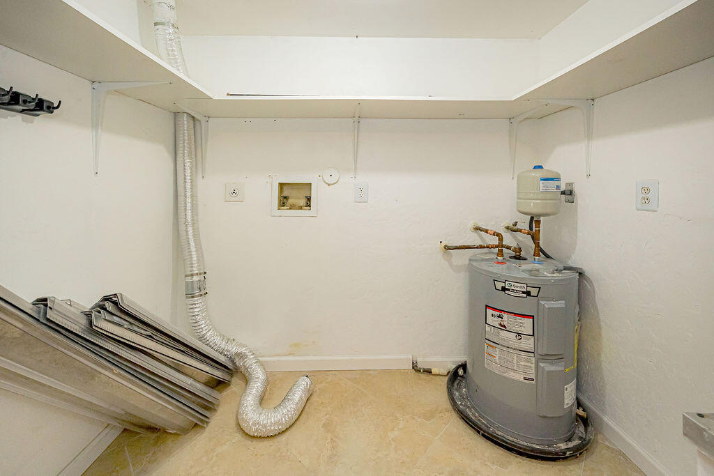 PALM BEACH TRACE CONDO - Residential