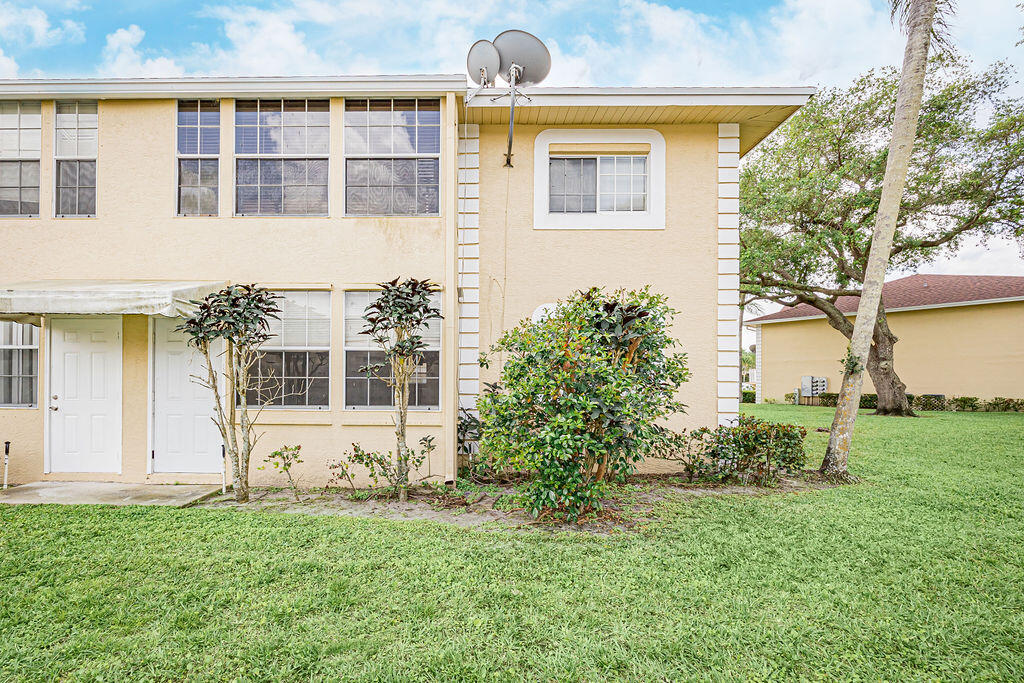 1501 Palm Beach Trace Drive