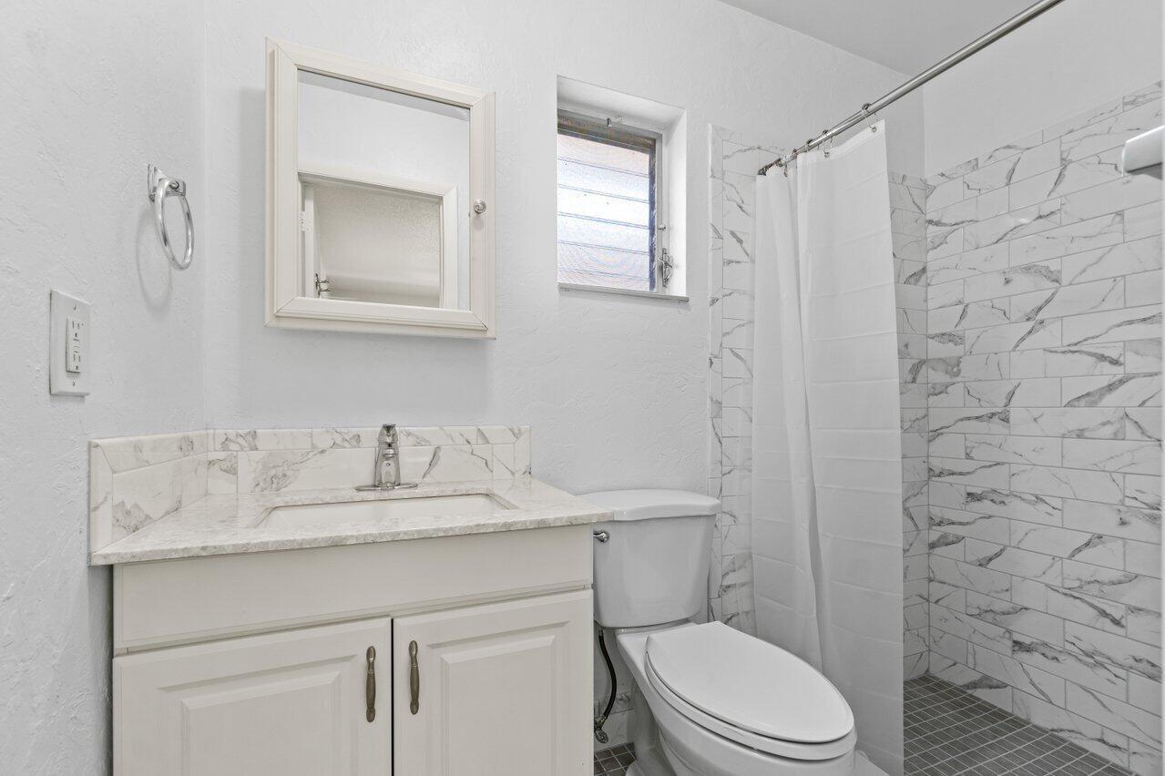 NORTH PALM BEACH VILLAGE - Residential Lease
