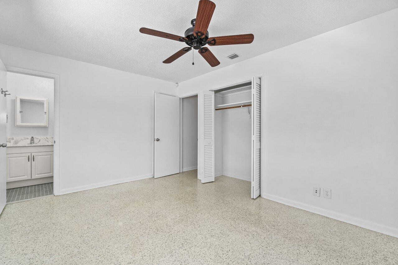 NORTH PALM BEACH VILLAGE - Residential Lease