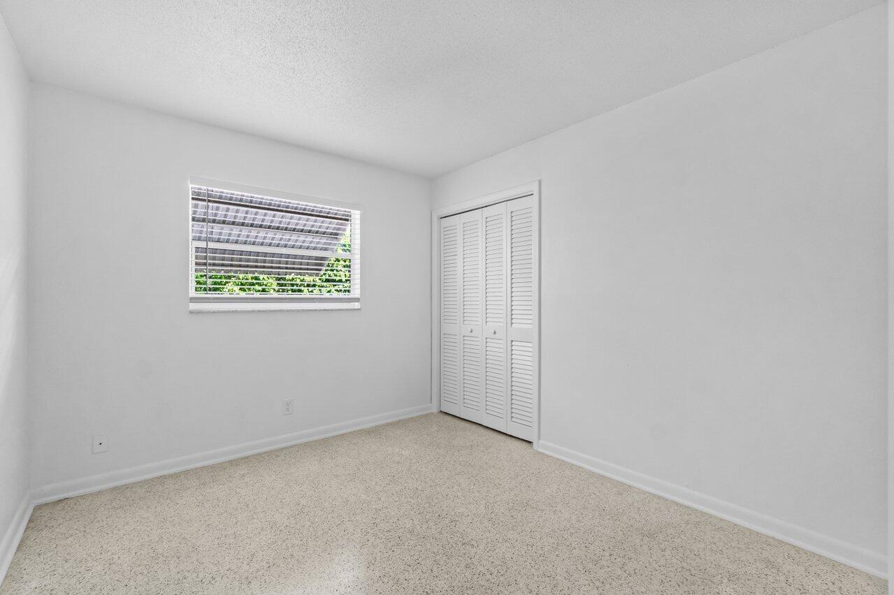 NORTH PALM BEACH VILLAGE - Residential Lease