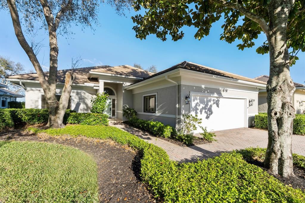 Photo of 6989 SE Pacific Drive, Stuart, FL 34997 (MLS # R10689365)