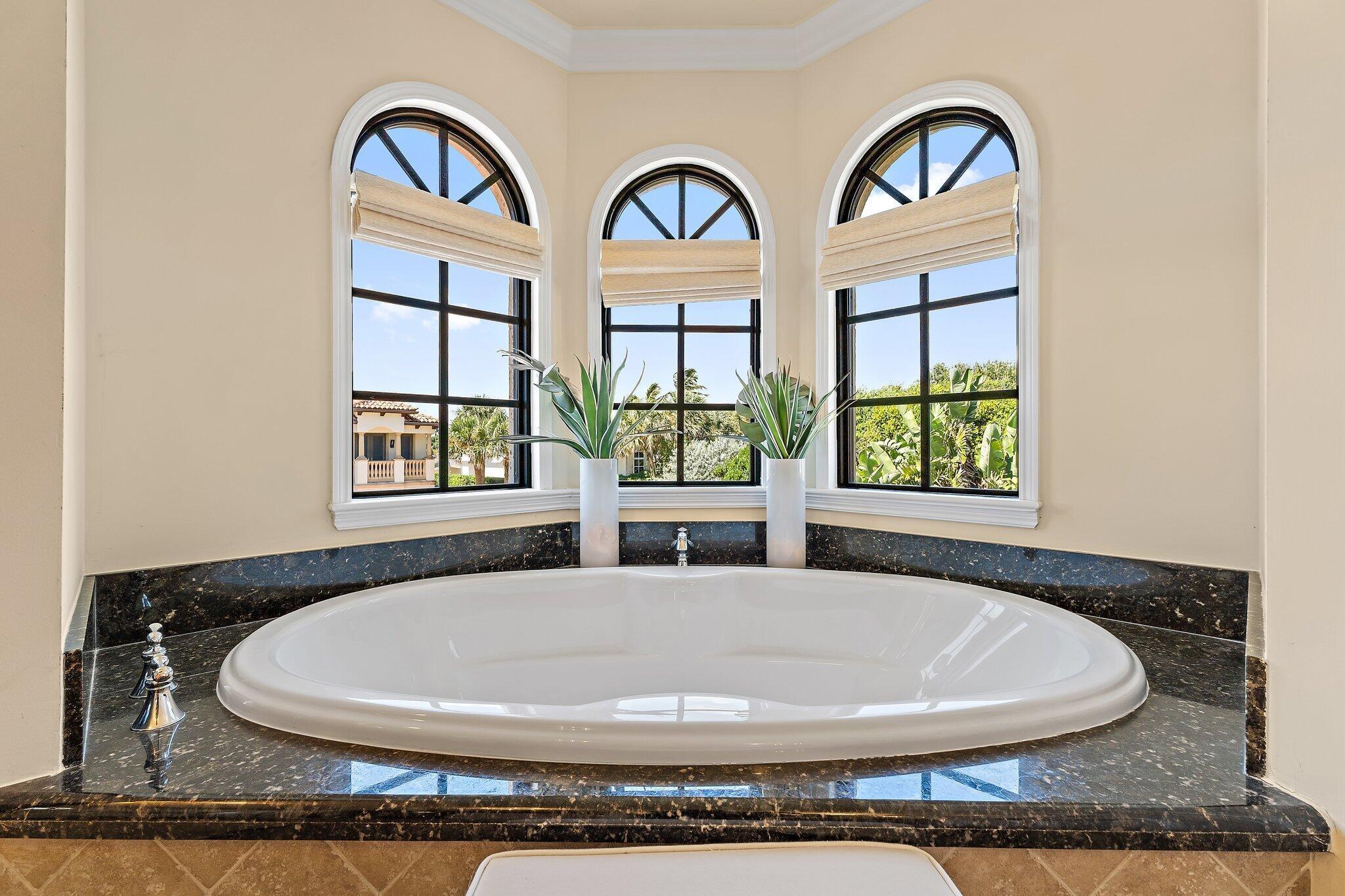 JUPITER INLET BEACH COLON - Residential