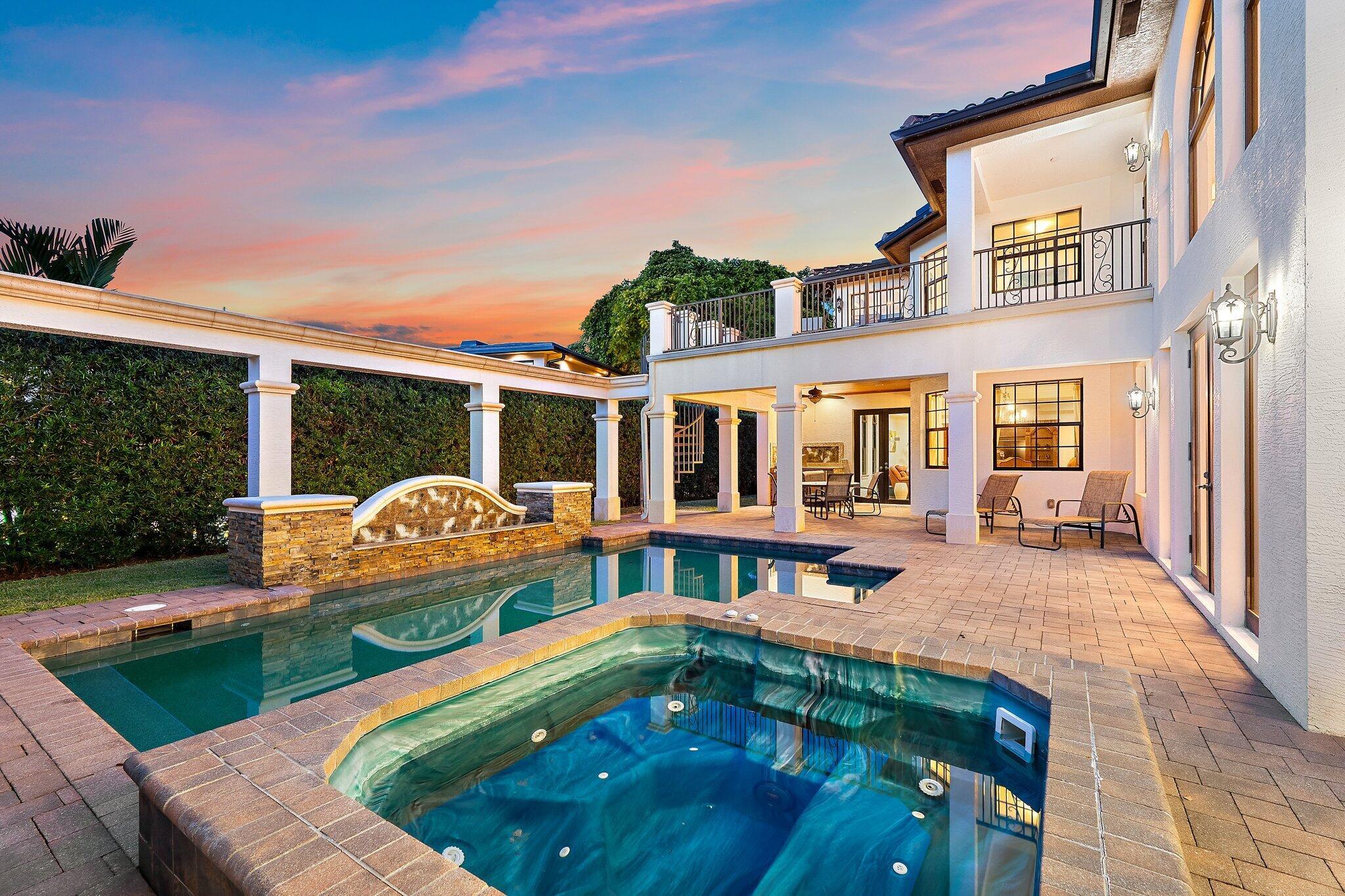 JUPITER INLET BEACH COLON - Residential