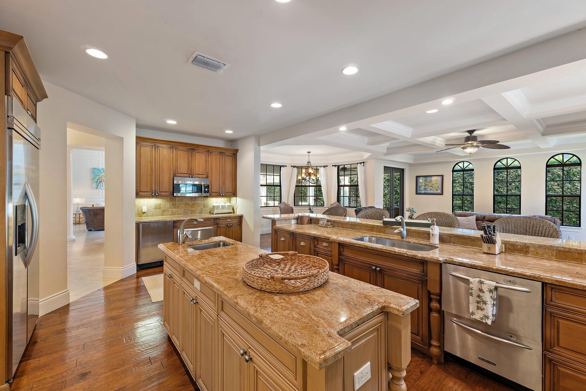 JUPITER INLET BEACH COLON - Residential