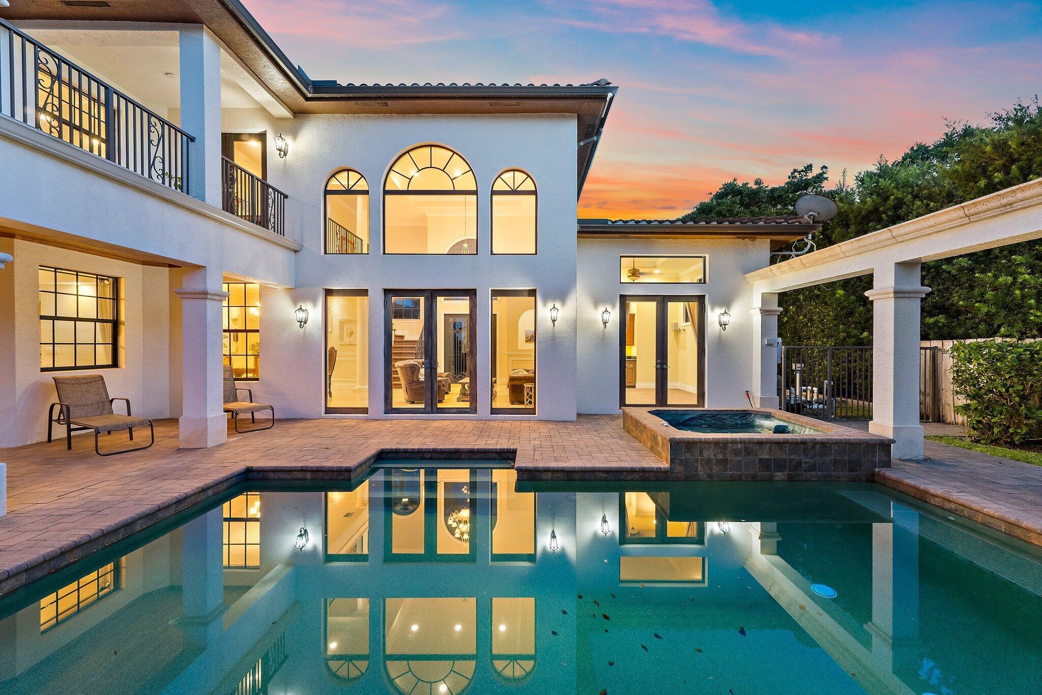 JUPITER INLET BEACH COLON - Residential