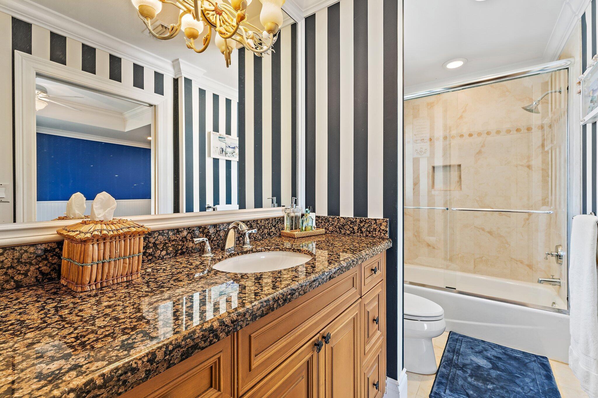 JUPITER INLET BEACH COLON - Residential