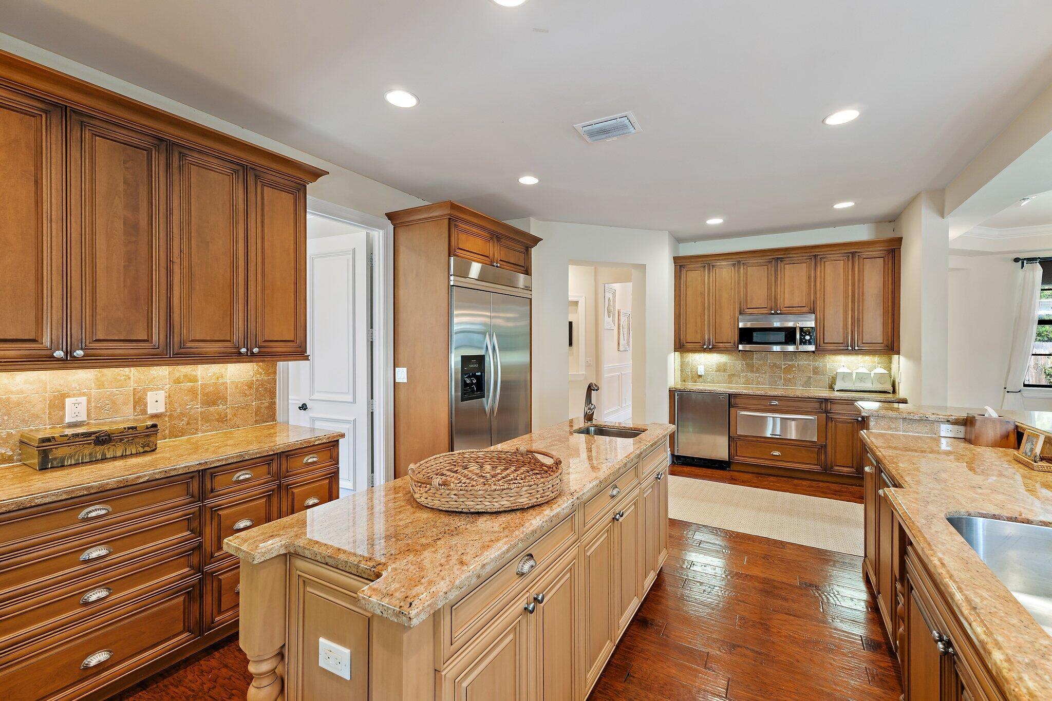 JUPITER INLET BEACH COLON - Residential