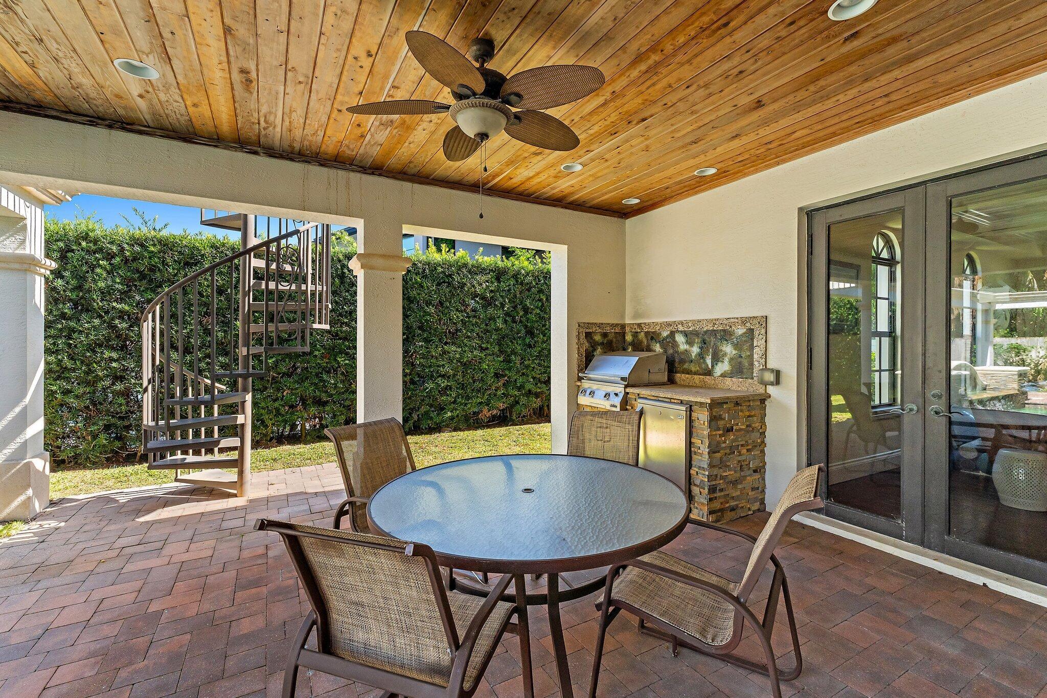 JUPITER INLET BEACH COLON - Residential