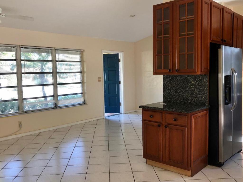 KINGS COURT - Residential