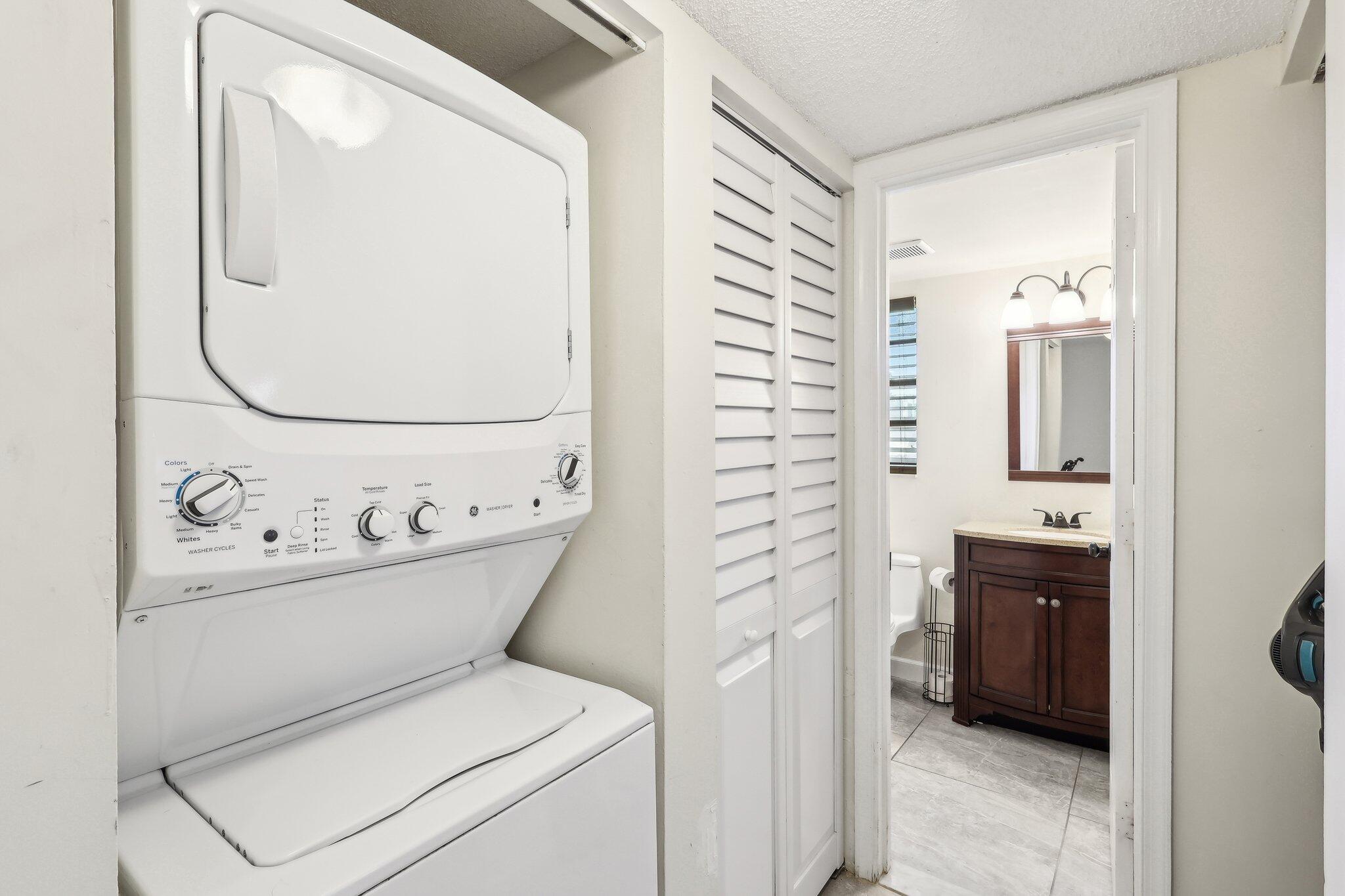 LAKE WINDWOOD CONDO - Residential