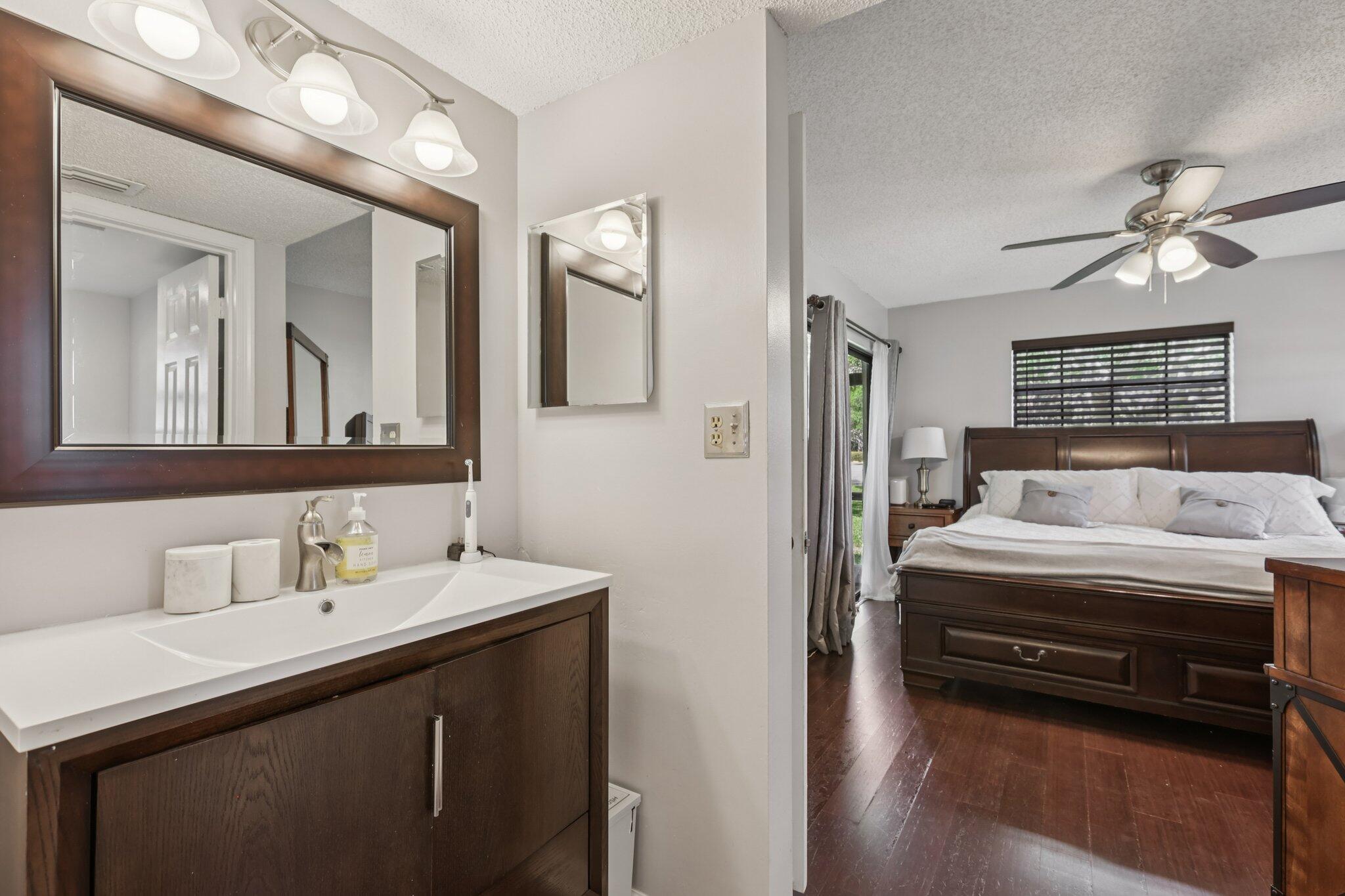 LAKE WINDWOOD CONDO - Residential