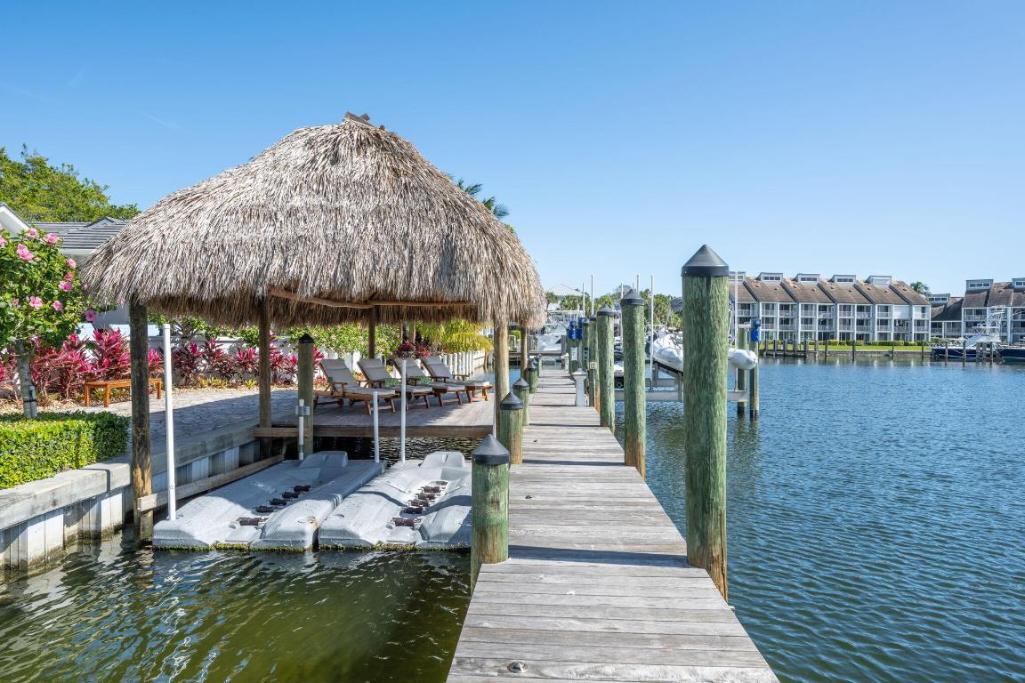 Vero Beach, Florida, 32963, United States, 4 Bedrooms Bedrooms, ,5 BathroomsBathrooms,Residential,Active,1953342