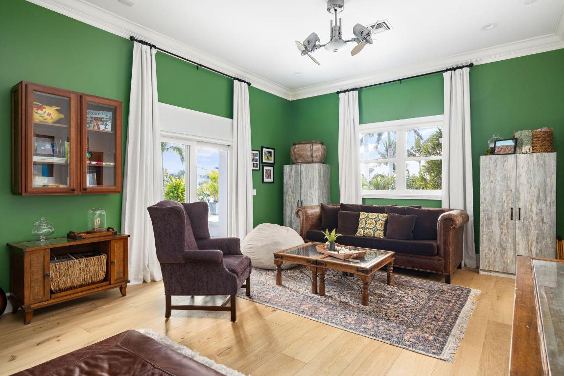 Vero Beach, Florida, 32963, United States, 4 Bedrooms Bedrooms, ,5 BathroomsBathrooms,Residential,Active,1953342