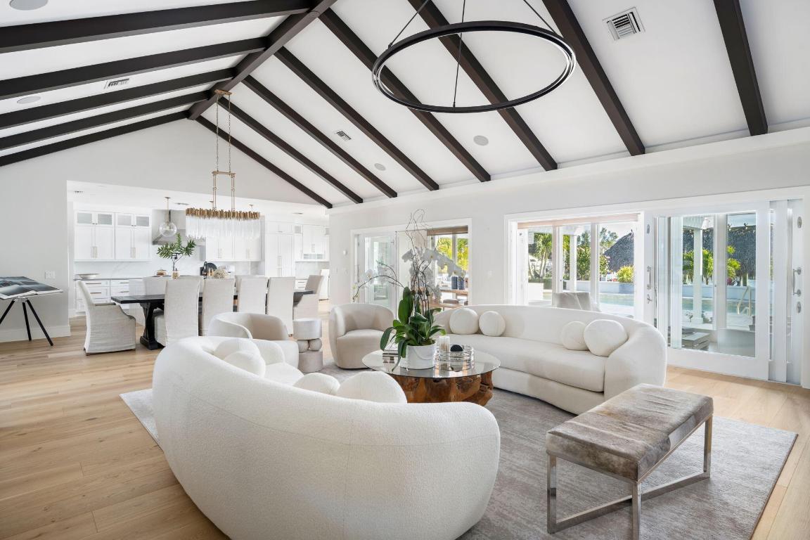 Vero Beach, Florida, 32963, United States, 4 Bedrooms Bedrooms, ,5 BathroomsBathrooms,Residential,Active,1953342