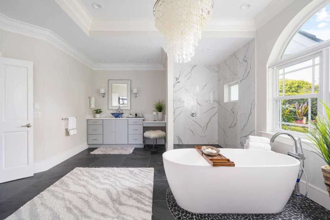 Vero Beach, Florida, 32963, United States, 4 Bedrooms Bedrooms, ,5 BathroomsBathrooms,Residential,Active,1953342