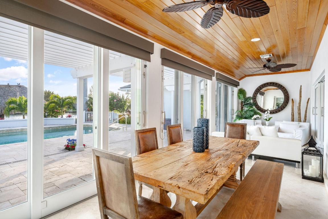 Vero Beach, Florida, 32963, United States, 4 Bedrooms Bedrooms, ,5 BathroomsBathrooms,Residential,Active,1953342