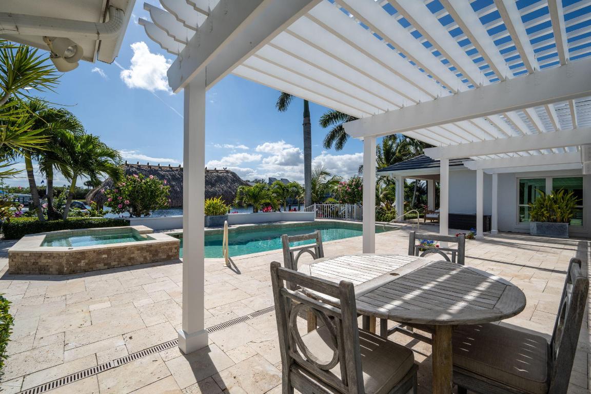Vero Beach, Florida, 32963, United States, 4 Bedrooms Bedrooms, ,5 BathroomsBathrooms,Residential,Active,1953342