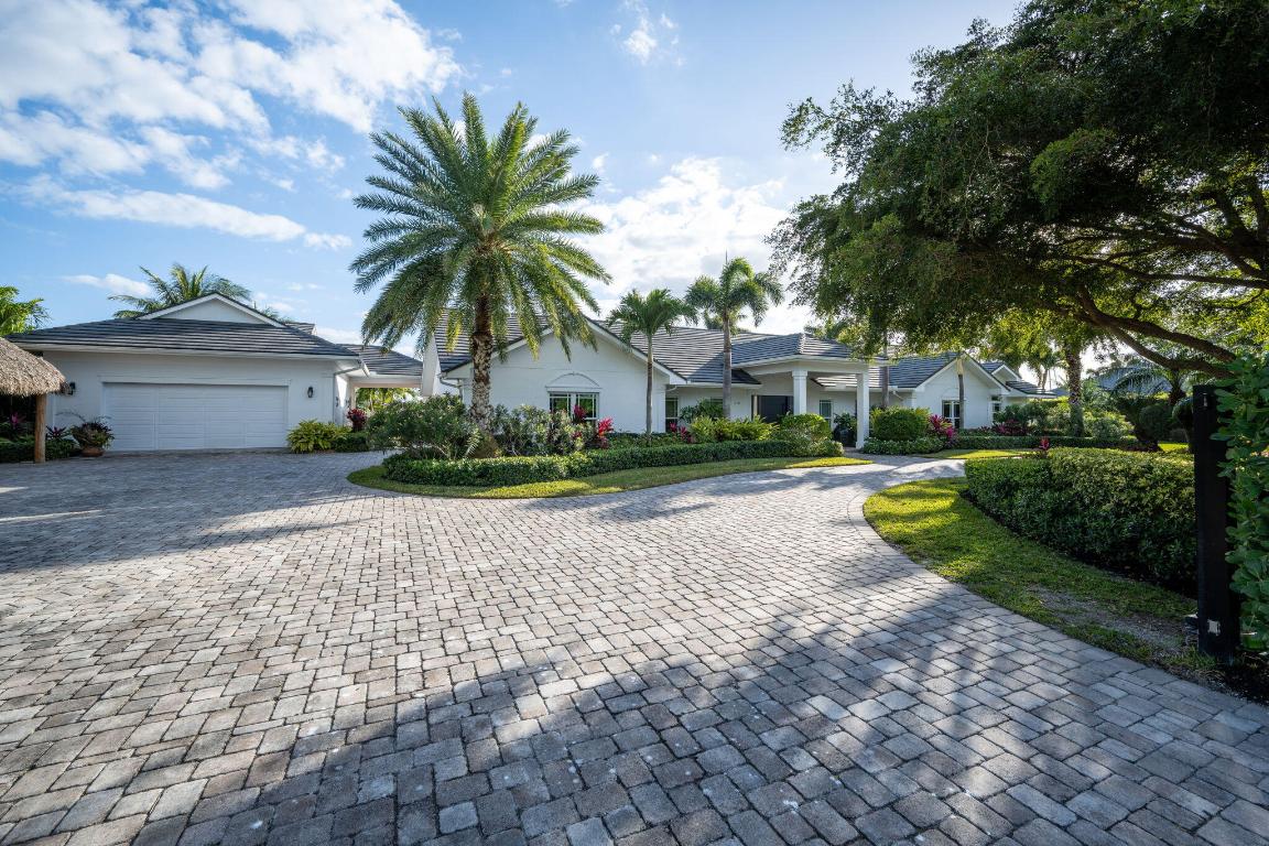 Vero Beach, Florida, 32963, United States, 4 Bedrooms Bedrooms, ,5 BathroomsBathrooms,Residential,Active,1953342