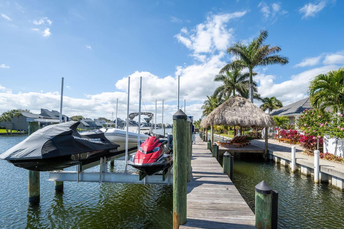 Vero Beach, Florida, 32963, United States, 4 Bedrooms Bedrooms, ,5 BathroomsBathrooms,Residential,Active,1953342