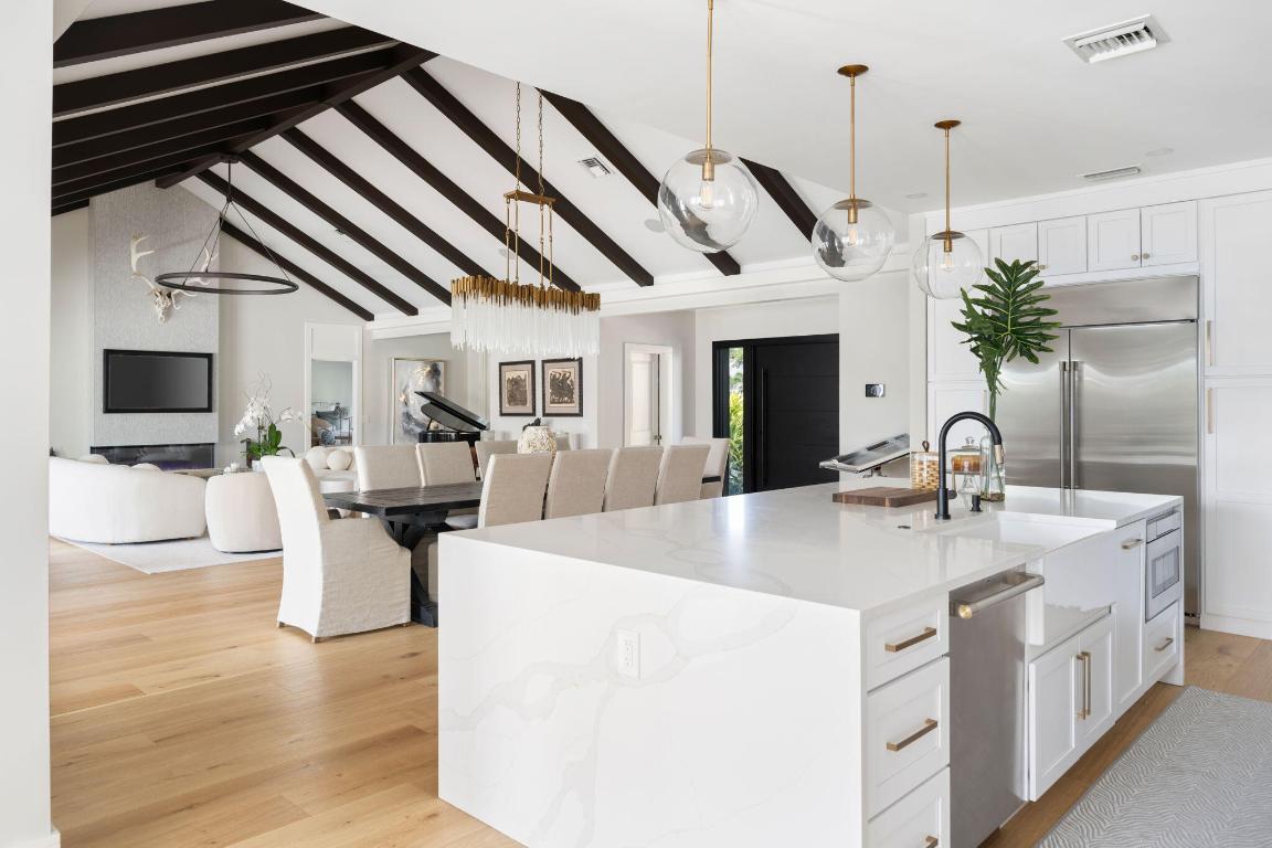 Vero Beach, Florida, 32963, United States, 4 Bedrooms Bedrooms, ,5 BathroomsBathrooms,Residential,Active,1953342