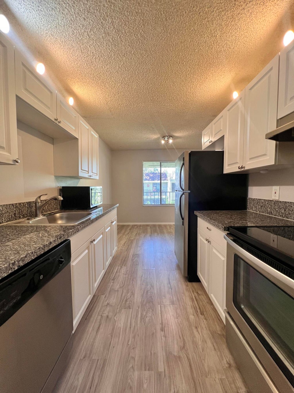 Photo of 150 Pineview Road #J5, Jupiter, FL 33469 (MLS # R11139946)
