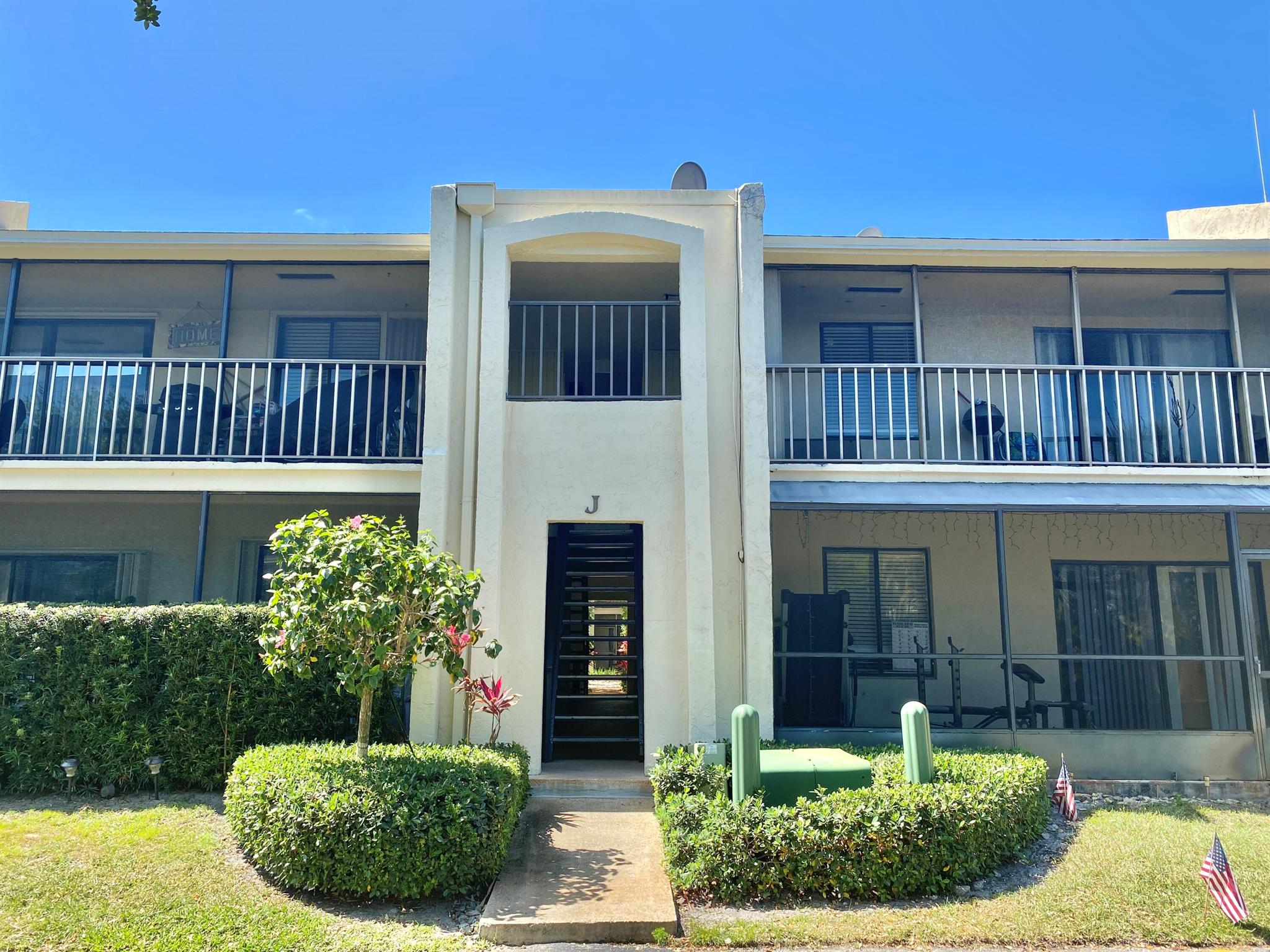 PINES OF JUPITER/TEQUESTA - Residential Lease