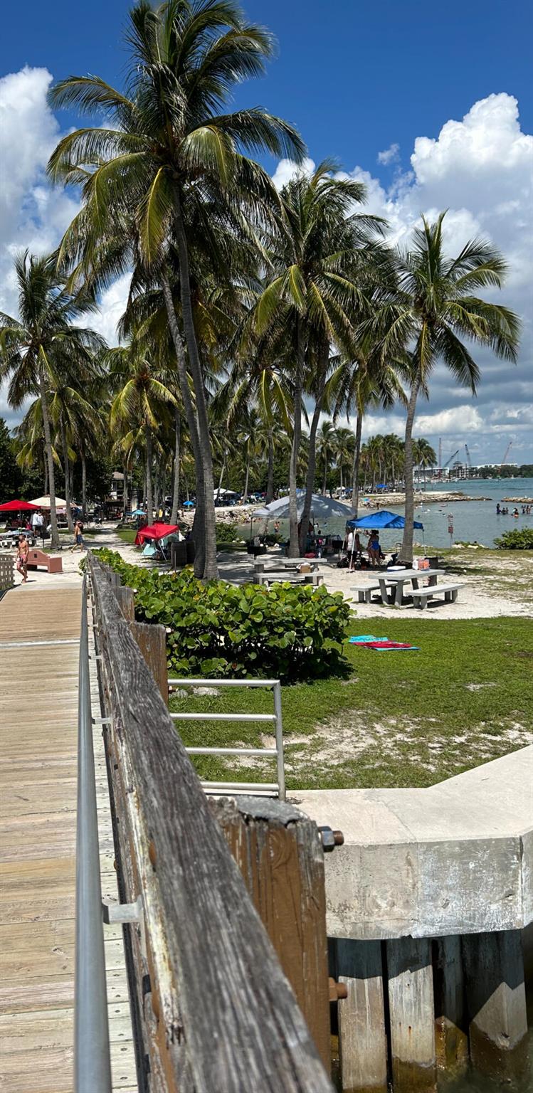 PINES OF JUPITER/TEQUESTA - Residential Lease