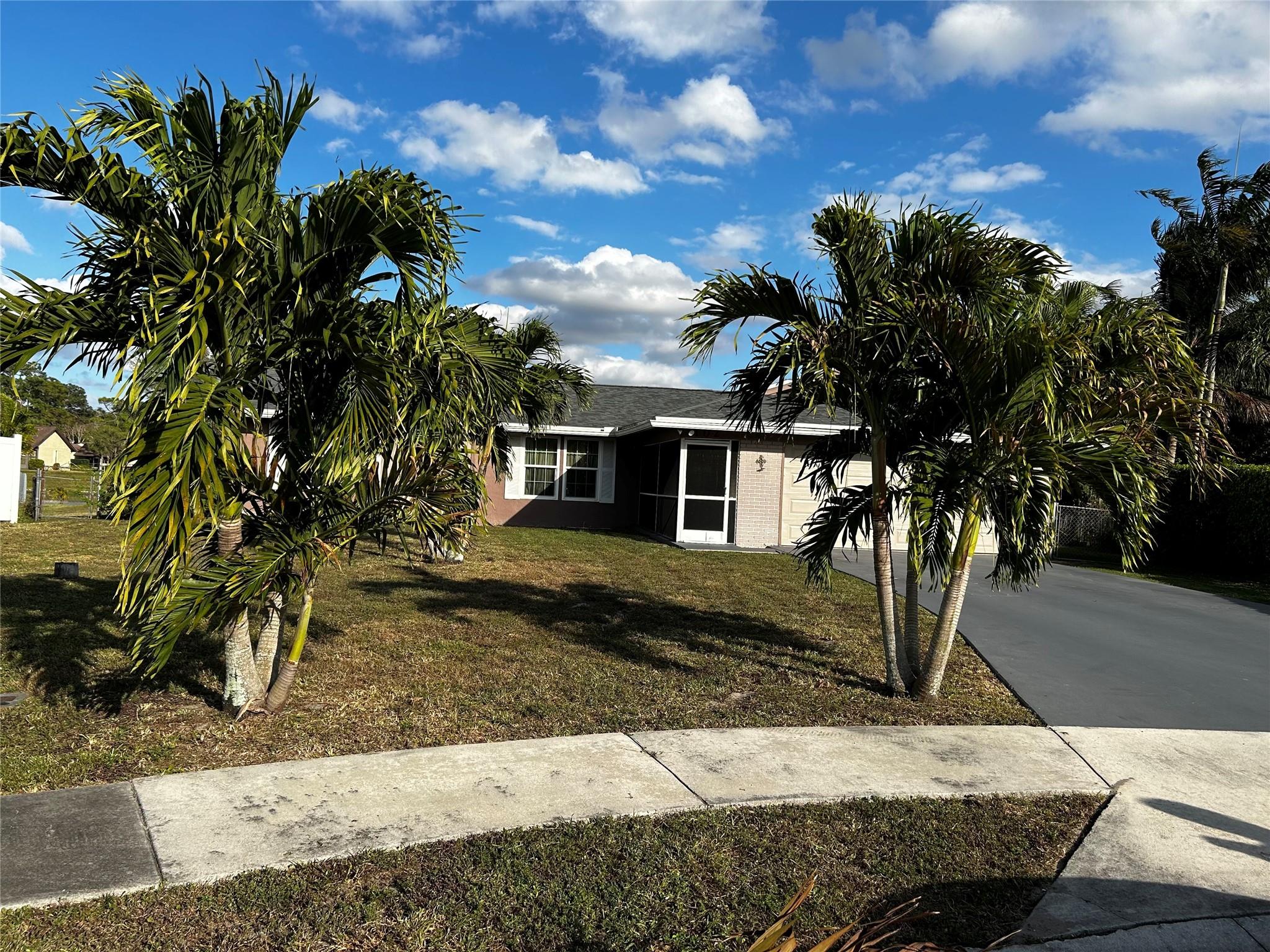102 New Kent Ct