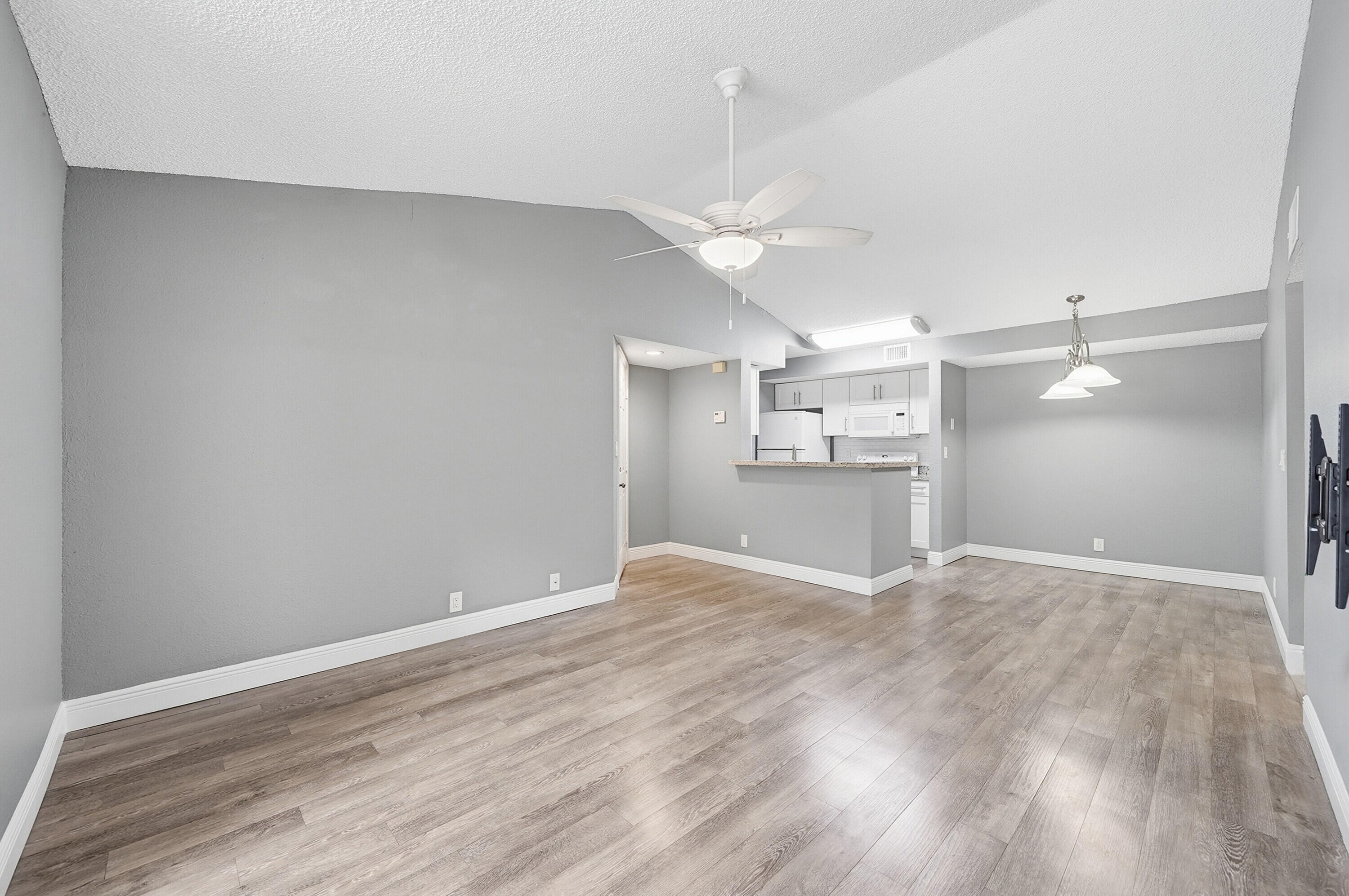 SUNDANCE AT DAVIE CONDO - Residential