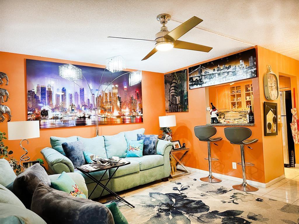 JUST REDUCED, BEST PRICE REGARDING NOT ORIGINAL & UPGRADES. BRING ALL OFFERS, HIGHLY MOTIVATED. MUST SELL FAST!!!! FEATURING....... 1/1 Bedroom, Ground Floor, In a Sought After Building!!!Bedford E Nicely Renovated, Stainless Steel, Wood Cabinets, Countertops, Open Kitchen, Double Sink, Bathroom Fully Tiled, Fans, Much More. Recreation offers a plethora of activities & opportunities for fitness, culture, education, hobbies, sports, & social activities. It is located within just a few miles from hospitals, PBI Airport, train sta., I95, FLA Tpk, beaches, Downtown, libraries, events, shopping, dining, art and MUCH MORE.