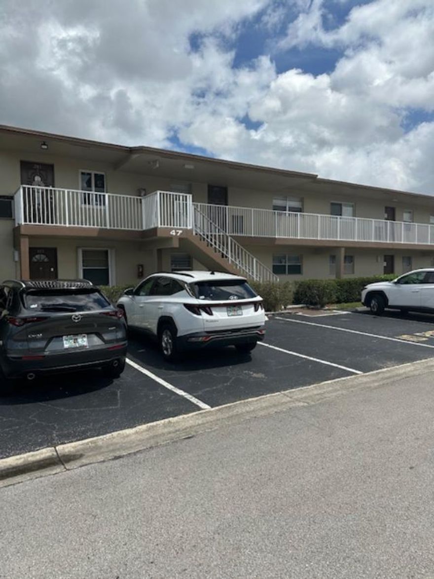 ABSOULUTELY BEAUTIFUL, UPGRADED, WELL MAINTAINED, FURNISHED, ONE BEDROOM, ONE BATH CONDO OVERLOOKING THE IMMACULATE POOL AREA. STEPS FROM THE CLUBHOUSE. LARGE TILE THOUGHOUT. LOVELY FURNISHINGS.  SOFA BED. ENCLOSED BALCONY. COMPLEX HAS A GREAT CLUBHOUSE, BILLIARDS, PING PONG. LIBRARY, CARD ROOM, EXERCISE ROOM, FULL KITCHEN, AUDITORIUM WITH STAGE. MANY SOCIAL EVENTS DURING THE YEAR. ASSOCIATION STATES 55+. REQUIRES APPLICATION WITH IN PERSON INTERVIEW, SECURITY DEPOSIT, 700+ CREDIT, $25000-$30000 INCOME. IF FINANCING, 20% DOWN. ORIOLE GARDENS IS CLOSE TO PUBLIX, WALGREENS, BANKS, RESTAURANTS, THE MALL, AND MUCH MORE. SHORT DRIVE TO THE BEACH. ACT FAST, THIS WON'T LAST