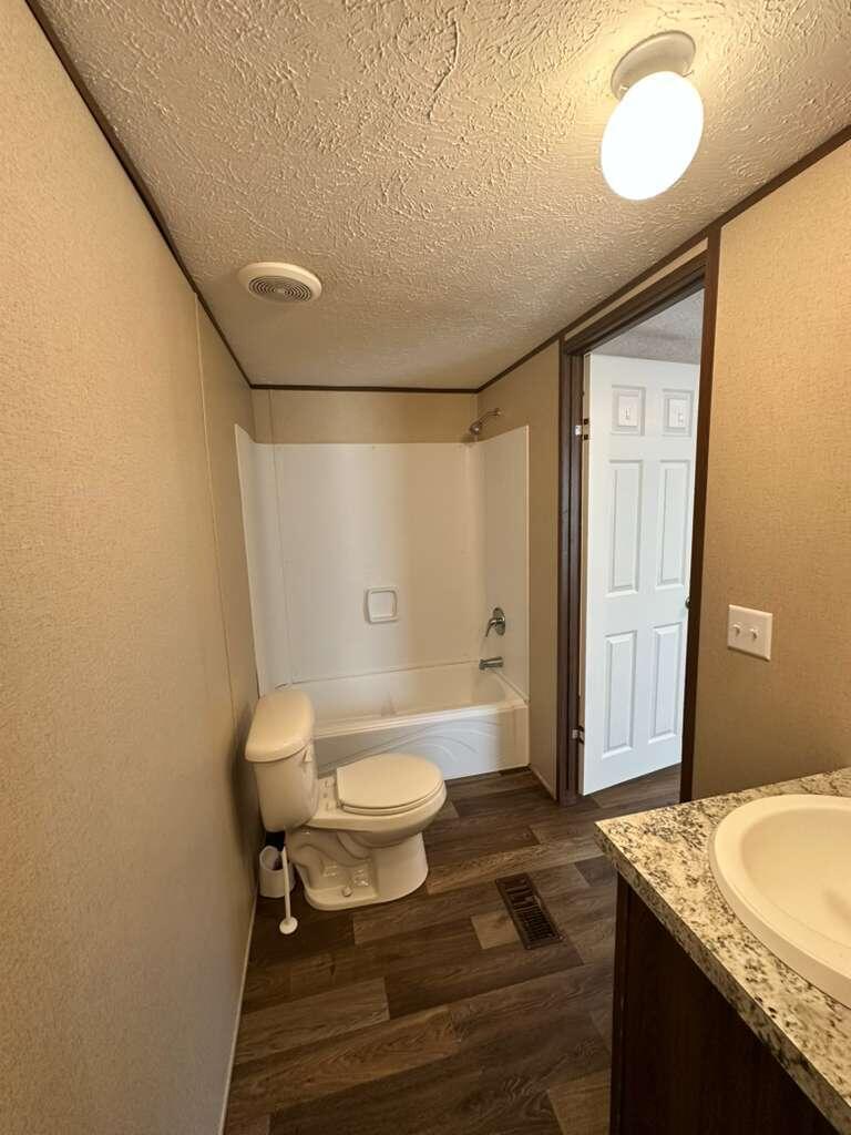 LAR-KEE LAKE - Residential