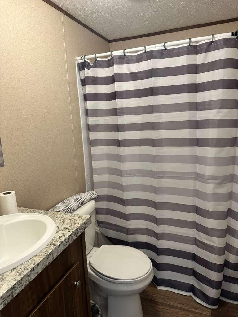 LAR-KEE LAKE - Residential