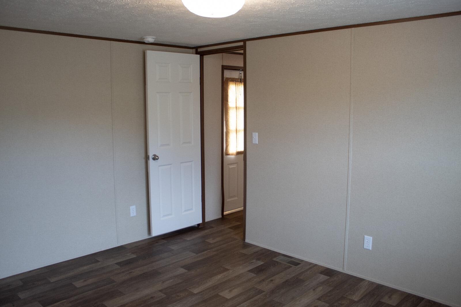 LAR-KEE LAKE - Residential