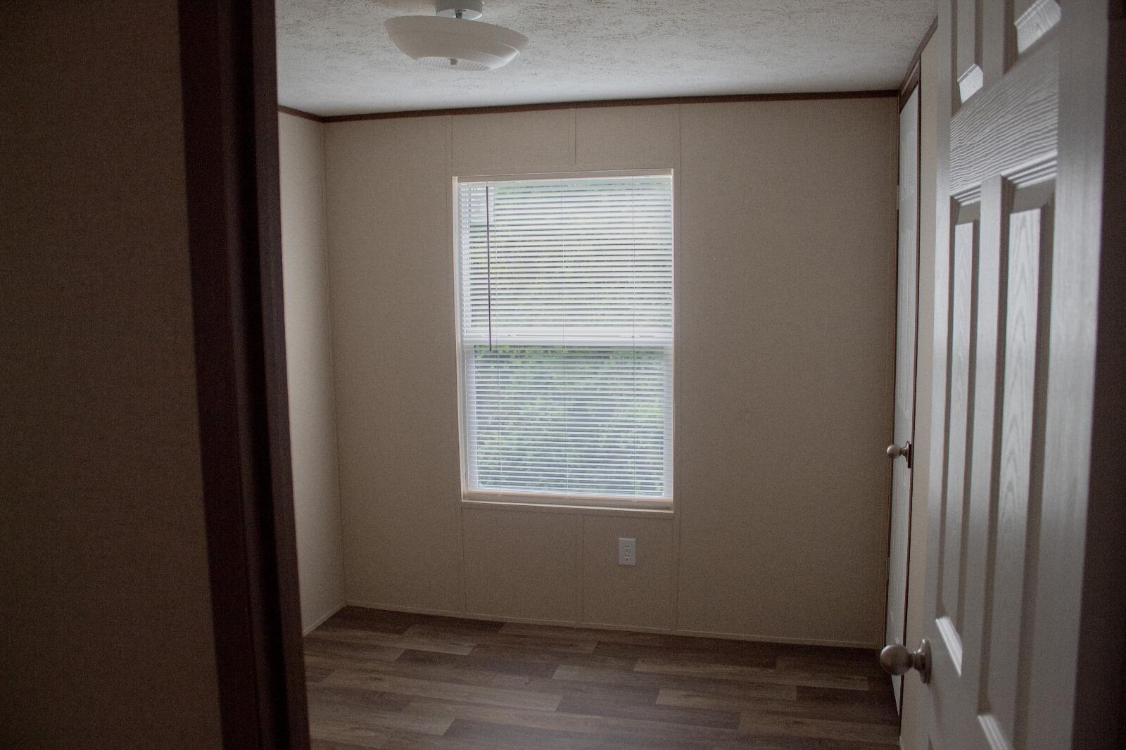 LAR-KEE LAKE - Residential