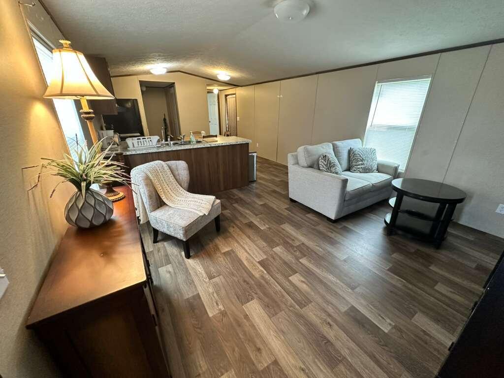 LAR-KEE LAKE - Residential