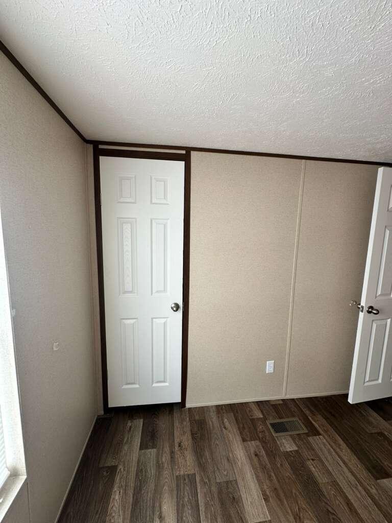 LAR-KEE LAKE - Residential