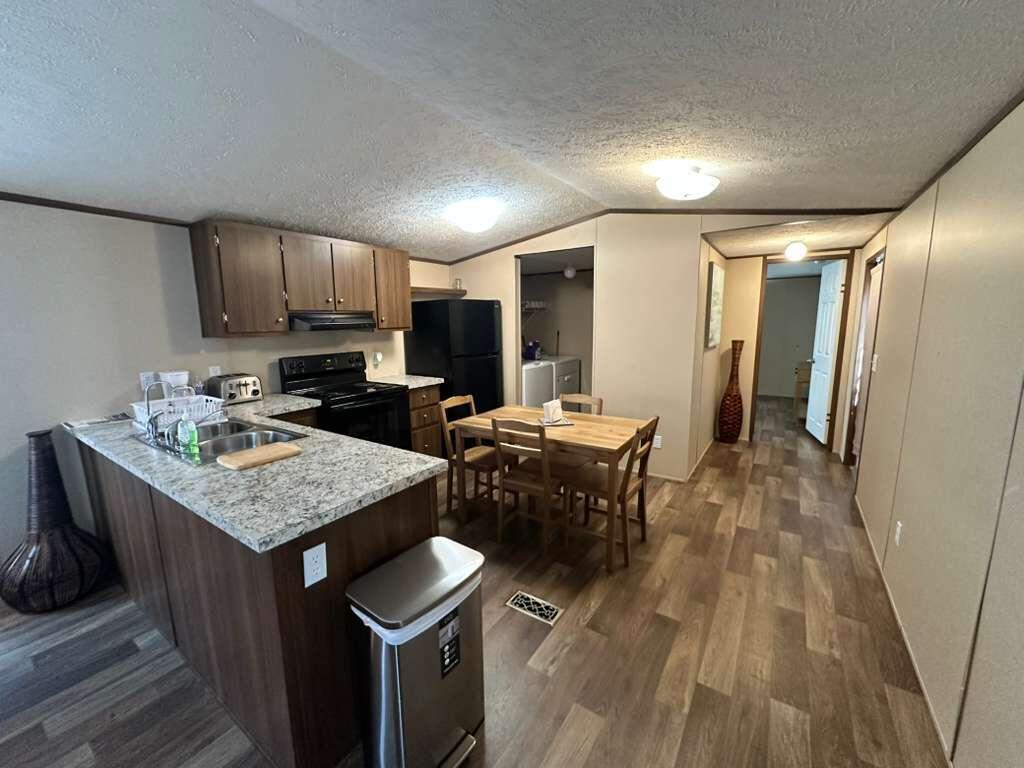 LAR-KEE LAKE - Residential