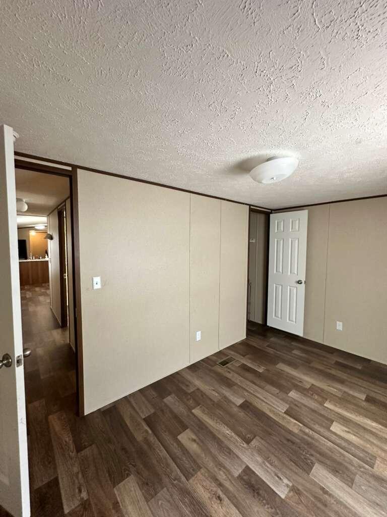 LAR-KEE LAKE - Residential