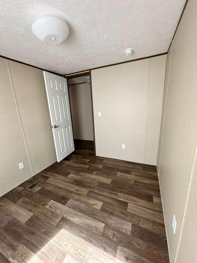 LAR-KEE LAKE - Residential