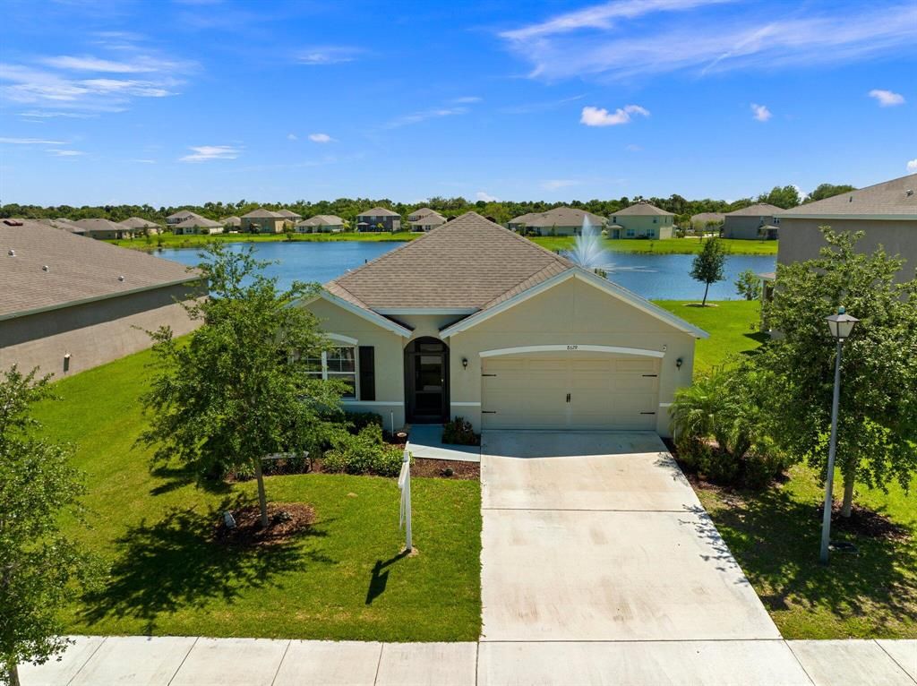 Photo of 8629 Cobblestone Drive, Fort Pierce, FL 34945 (MLS # R10883237)