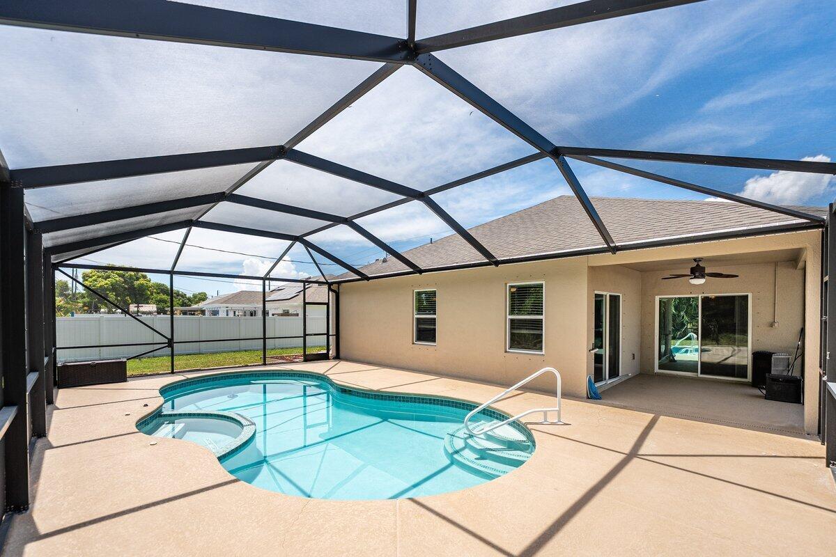 PORT ST LUCIE SECTION 40 - Residential