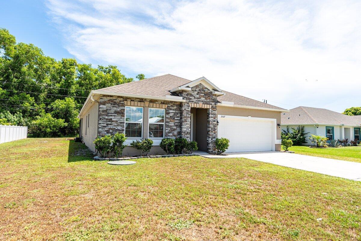 PORT ST LUCIE SECTION 40 - Residential