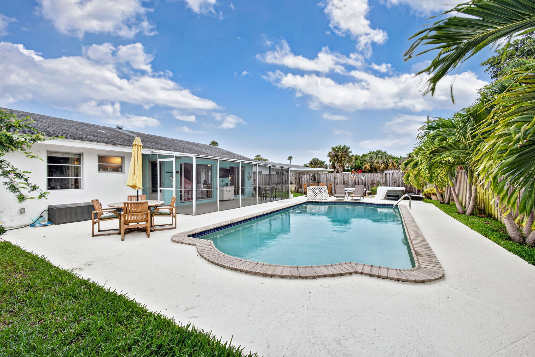 PALM BEACH GARDENS 3 - Residential