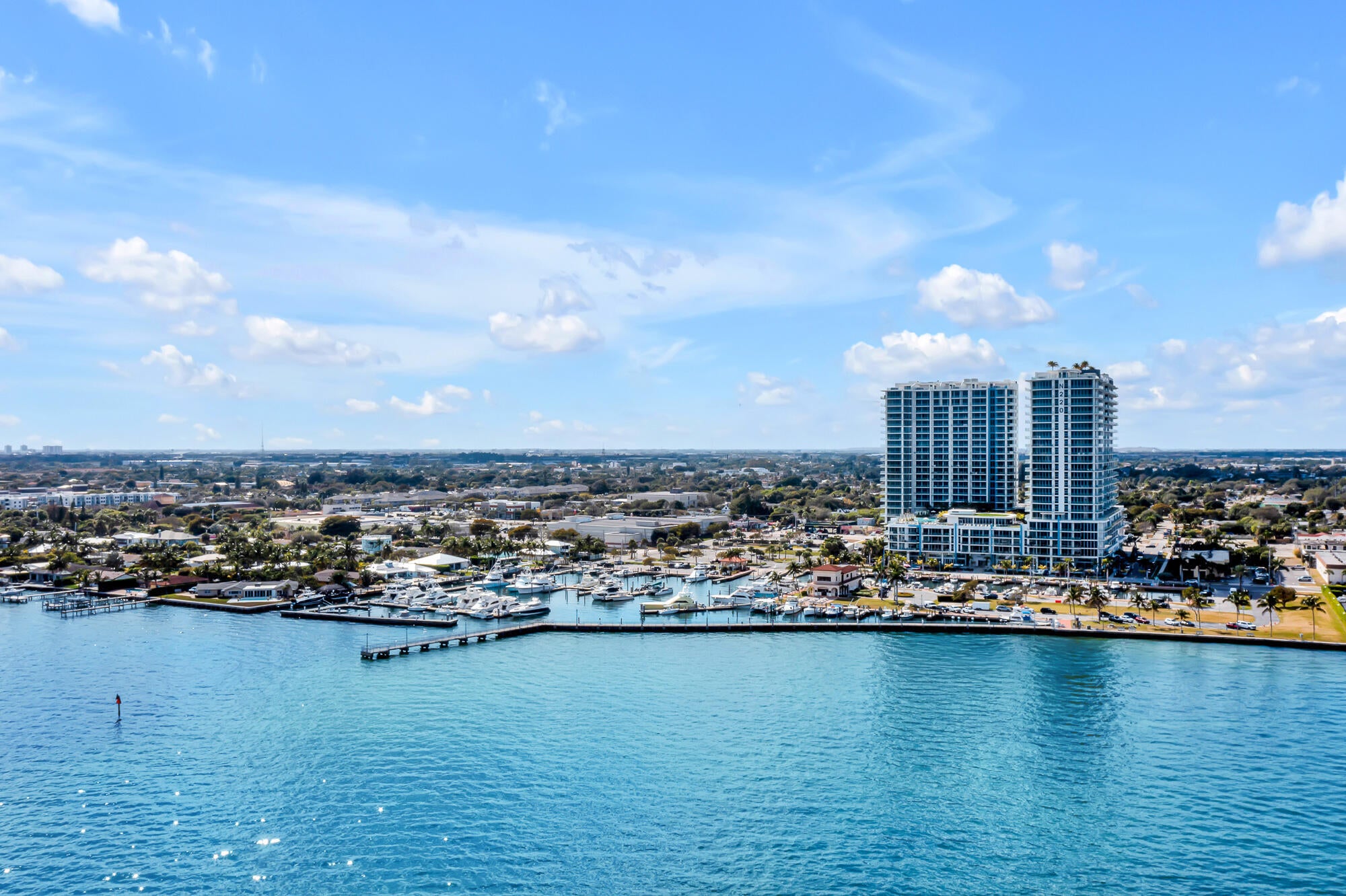 220 Lake Shore Drive 502, Lake Park, FL, 33403/$2,495,000 2 220 Lake Shore Drive 502