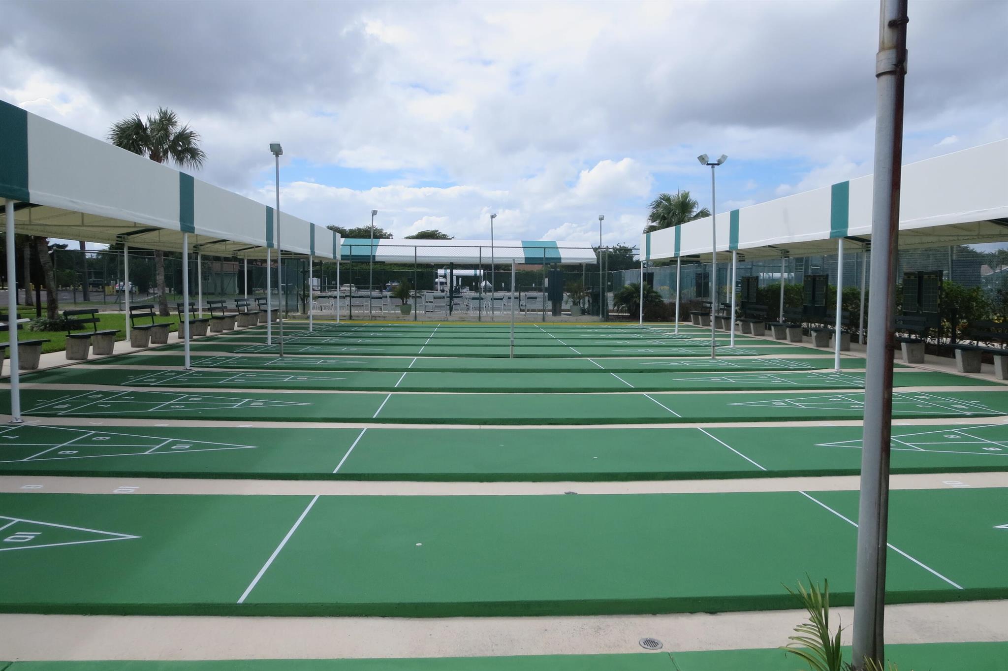 PALM GREENS AT VILLA DEL RAY CONDO I - Residential